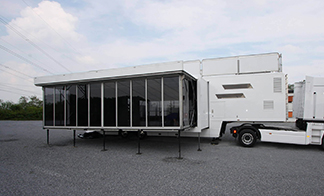 Exhibition Trailers And Roadshow Trucks
