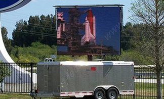 High resolution truck mounted screen