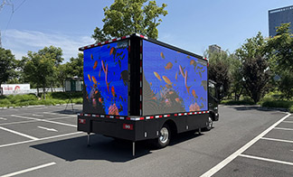 E-3SF18 three-sided screen LED truck —— dynamic visual engine for urban space