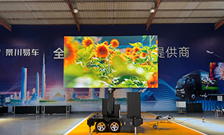 Unlimited creativity, free size - LED triangular folding screen trailer with detachable led panel